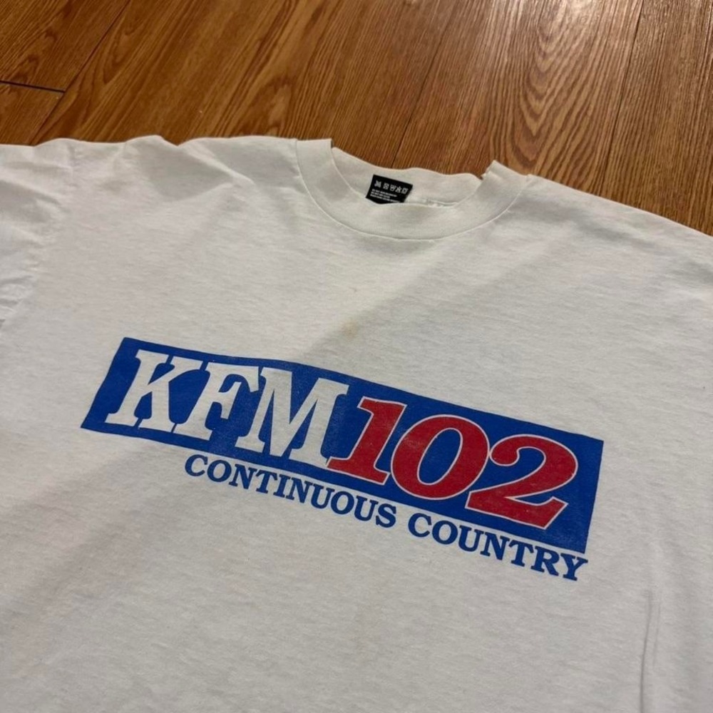 Vintage Men's Shirt KFM 102 Continuous Country Radio‎ White 90s Size XL
